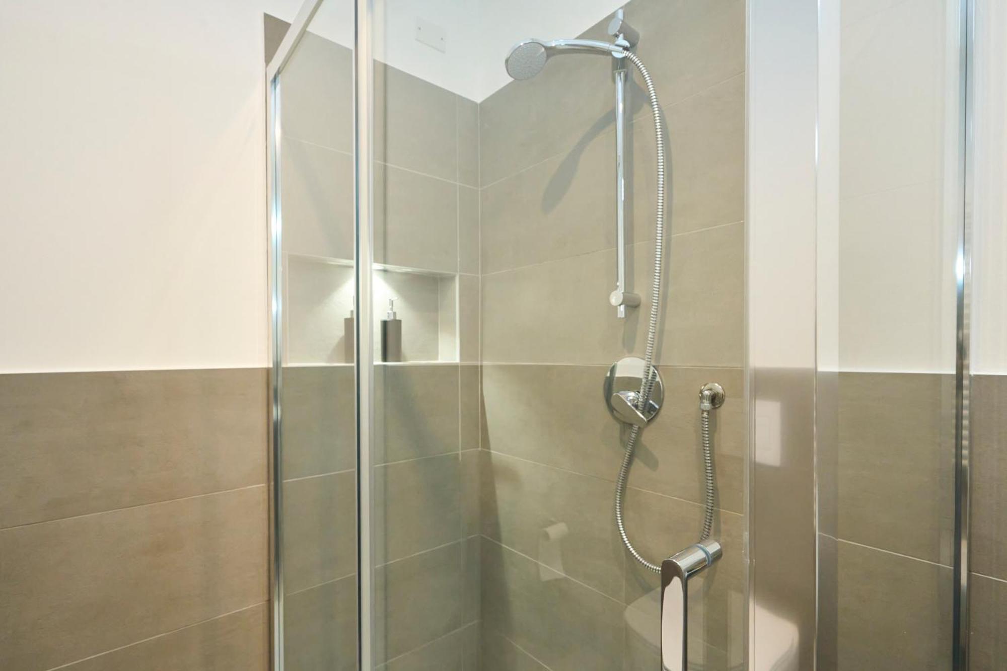 Luxury Design - 20 Minutes From Duomo-navigli Apartment Mailand